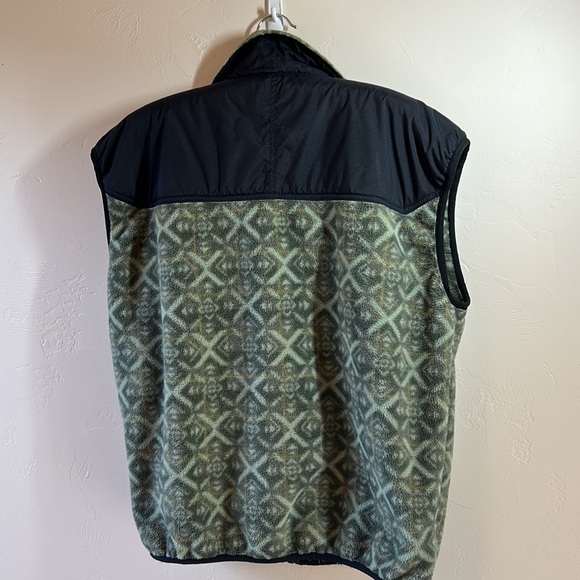 L Obermeyer Women’s Ski Vest - Picture 2 of 6